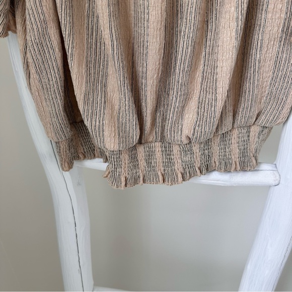 H&M Beige Puff Sleeves Off Shoulder Crop Top SZ S - Picture 5 of 10